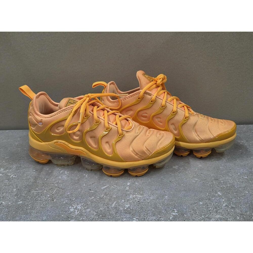 Nike Air VaporMax Plus Shoes Womens Size 8 Orange Yellow CW7011-800 Sneakers Run - Picture 4 of 9
